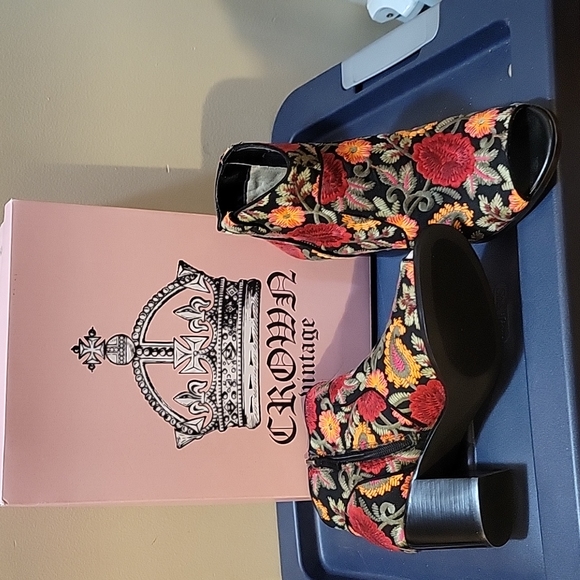 Brand New - Picture 2 of 4